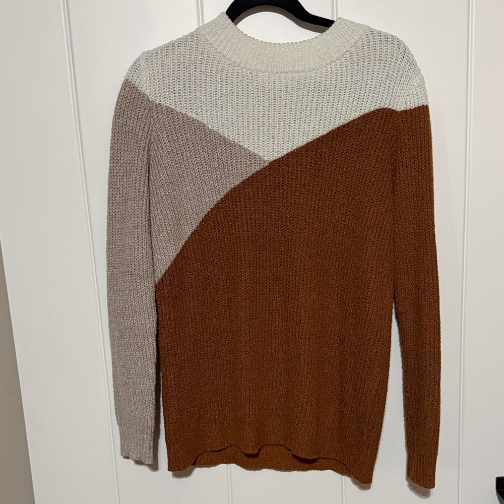 Staccato Tri-Tone Crewneck Sweater